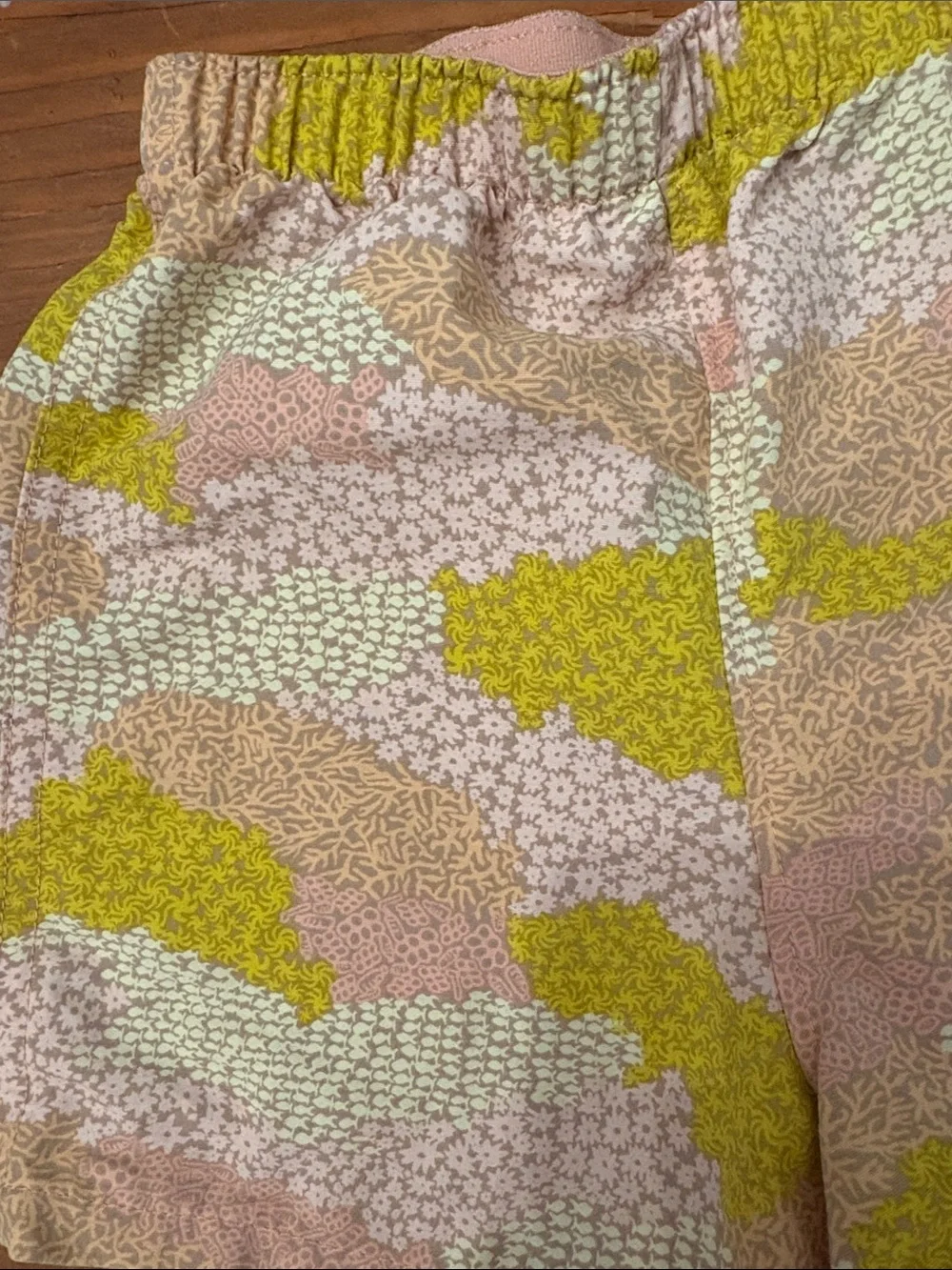 EUC Patagonia kids fish and coral shorts size 3T